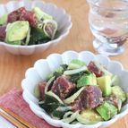 火を使わず簡単！まぐろとアボカドのごま油風味