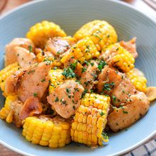 【とうもろこしのガリバタ醤油チキン】じゅわっとおいしい♡