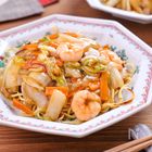 白菜たっぷり!えびと白菜のあんかけ焼きそば|みんなが気になる【いま人気のレシピ3選】