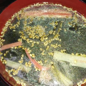lalilulelonの作ってみた!投稿(【かにかまと玉ねぎのわかめスープ】時短簡単スープ！)