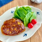 コーンたっぷりハンバーグ♩バター醤油ソース
