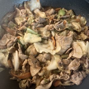 ヒラメの作ってみた!投稿(ごはんが進む♪【豚こま野菜の回鍋肉風】)