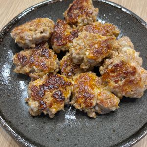 えりんぎの作ってみた!投稿(男子ウケ抜群！焼くだ簡単【オーロラチーズの豚こま丸め焼き】)