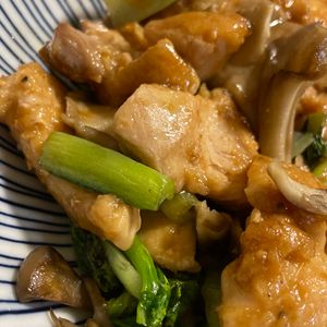ぷくりの作ってみた!投稿(ご飯すすむ♪鶏肉のにんにく生姜焼き)