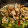 【簡単！】出汁の旨味が癖になる！ボンゴレビアンコの工程5