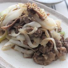 牛肉と長ネギのめんつゆ炒め