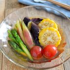 夏野菜のおひたし。あごだしつゆで簡単！シンプルな和風の副菜。