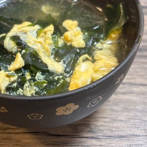 mocoの作ってみた!投稿(焼き肉屋さんのわかめのかきたまスープ)