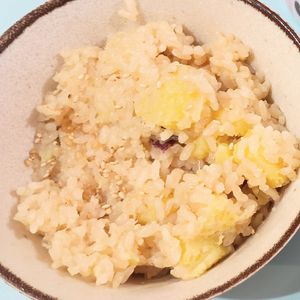 milkの作ってみた!投稿(炊くまで5分！【バター醤油さつまいもご飯】ほっくり甘～い♩)