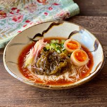 冷凍トマトで冷え冷え！うまみ爆発【トマトもずく素麺】