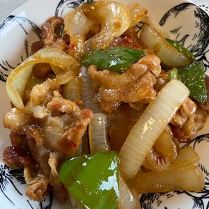 万福の作ってみた!投稿(簡単バリ旨ダレ《新玉と豚バラピーマンの回鍋肉風》)