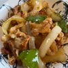 万福の作ってみた!投稿(簡単バリ旨ダレ《新玉と豚バラピーマンの回鍋肉風》)