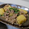 莉子の作ってみた!投稿(【じゃがいもと肉そぼろの甘辛バター】こってりご飯が進む♬︎)