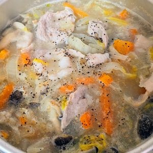 しゃきぴよラブの作ってみた!投稿(とろとろ白菜のうま塩スープ【#冷蔵庫のお掃除#おかずスープ】)