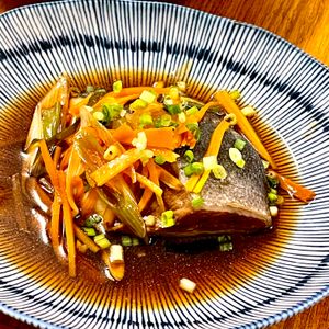 michuの作ってみた!投稿(1人分でも作りやすい【ぶりの中華風蒸しもの】野菜もたっぷり)