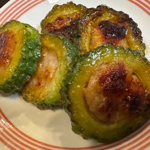 おゆころの作ってみた!投稿(【ゴーヤ肉詰め照り焼き】時短テク・苦み取りテク！子供も喜ぶ♪)