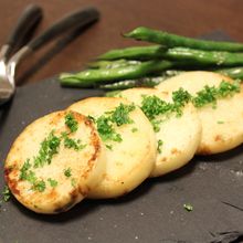 ヘルシー前菜♪
長芋といんげんのアンチョビガーリックソテー