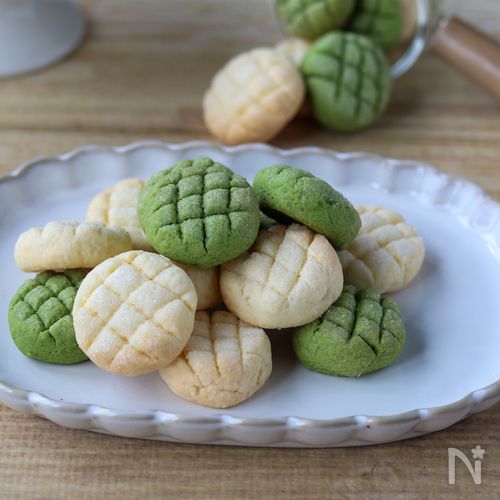 米粉で作る
メロンパンの皮だけクッキー