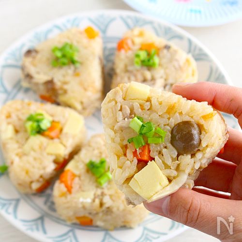 【こどもの日】切り餅で簡単!ちまき風もちもち中華おこわ