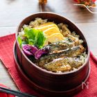 さんまの蒲焼き缶で絶品！【さんまご飯弁当】｜一点豪華なラクうま弁当vol.20