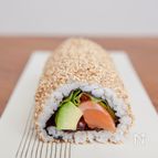裏巻きの恵方巻き(カリフォルニアロール)