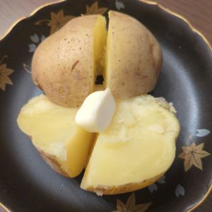 たりおの作ってみた!投稿(【基本のじゃがバター】電子レンジで簡単ほくほく/時間参考表)