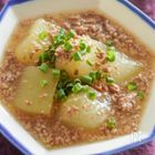 じつは夏が旬!いま食べたい【冬瓜(とうがん)】人気レシピ12選|煮物、冷たいおかず、スープ、漬物…簡単な食べ方と下処理・保存方法も