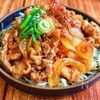 男子が喜ぶ【豚こま玉ねぎの甘辛炒め】ガッツリ節約おかず◎
