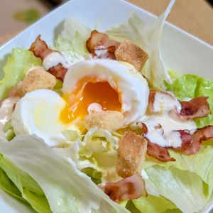 まゆのの作ってみた!投稿(手作りドレッシング♪簡単シーザーサラダ)