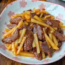 【新じゃがと牛肉のコク旨炒め】ごはん泥棒！