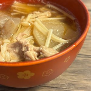 mocoの作ってみた!投稿(【豚こん和風スープ】こんにゃくやきのこで食物繊維たっぷり！)