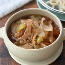 身体に染みる！簡単【豚バラと焼きネギのつけ汁うどん】