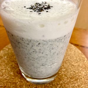ゆかりの作ってみた!投稿(【黒ごまバナナジュース】濃厚♪超簡単なのに絶品！)