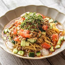 さっぱり！きゅうりとトマトの納豆冷やし中華！夏バテに！
