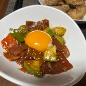 ぽちゃこの作ってみた!投稿(【マグロとアボカドのやみつきユッケ】濃厚な美味しさに浸る！！)