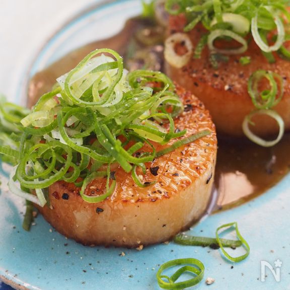 大根一本ぺろり！バターポン酢のジューシー大根ステーキ