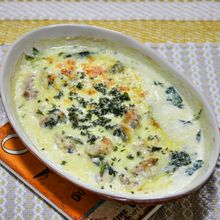 寒い時期にはこれ「チキンとほうれん草のクリームグラタン」