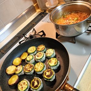 テンシの作ってみた!投稿(【ズッキーニの甘酢はさみ焼き】じゅわっと絶品おかず♡)
