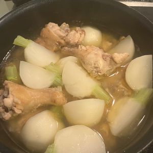 845109の作ってみた!投稿(ほろほろ手羽元とかぶの旨塩煮)