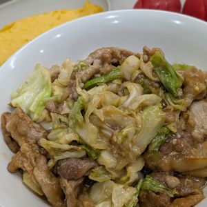 257378の作ってみた!投稿(【肉汁じゅわ〜】シャキッとキャベツと豚こま肉の甘辛味噌炒め)