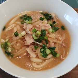 ゆの作ってみた!投稿(【豚もやしピリ辛みそ醤油麺】スープが絶品♬︎お店ラーメン風)