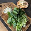 やみつき！【厚揚げと小松菜のマーボー風】の下準備