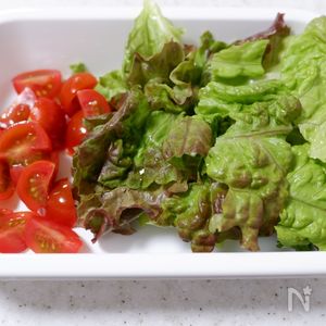 レタスとミニトマトのシンプルサラダ』生姜香る出汁ドレ♪ | レシピ