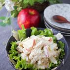 ささみとセロリとりんごの豆腐味噌サラダ　