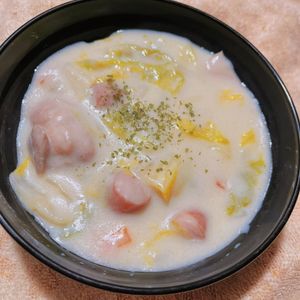 あーちゃん·͜· ♡の作ってみた!投稿(具沢山白菜のクリームシチュー【ルー不要】)