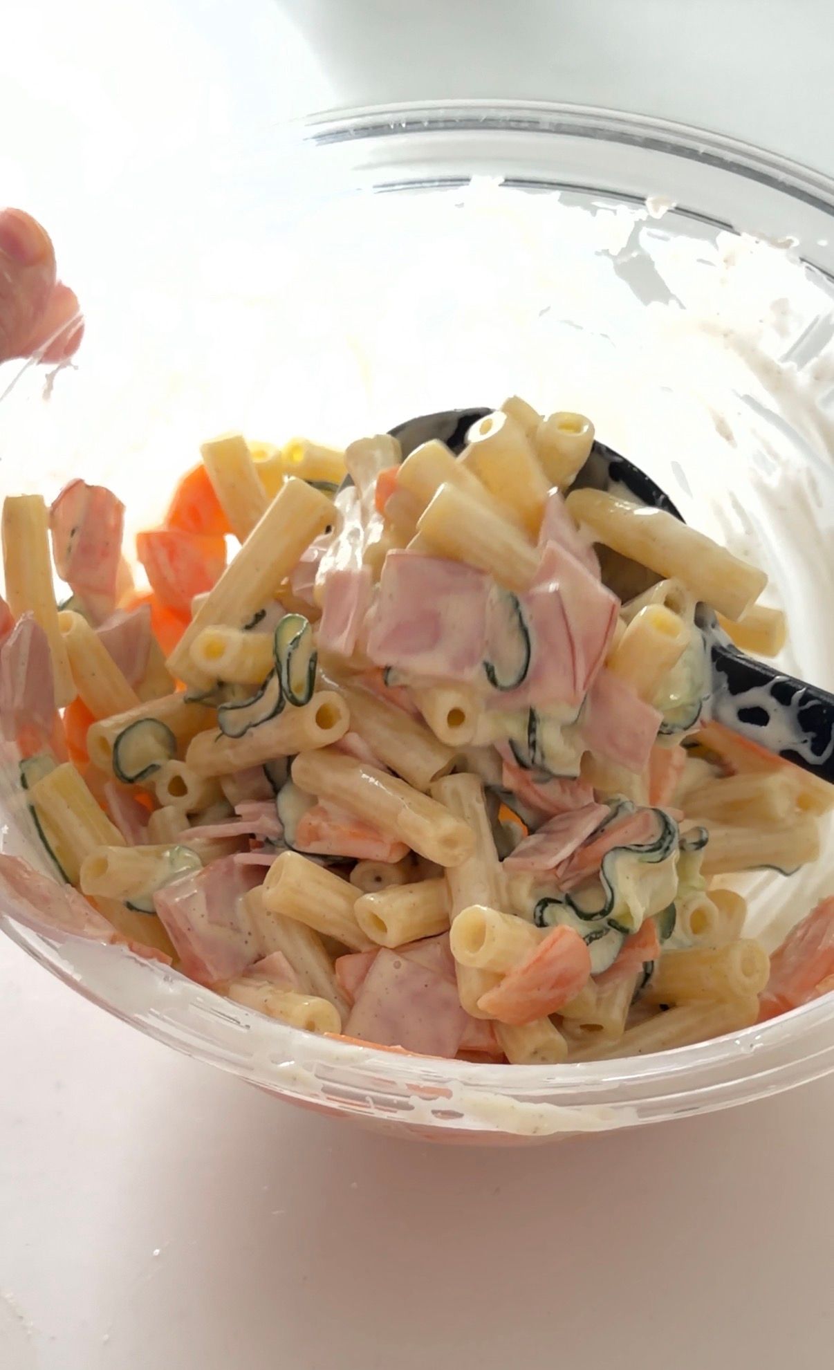 箸が止まらない♡絶品マカロニサラダ】子どももよろこぶ味！ | レシピ