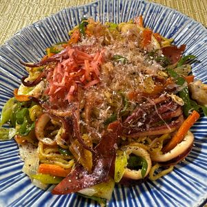 楽ラク手抜キッチン🐶🐾の作ってみた!投稿(【イカ焼きそば】懐かしい屋台の味♪)