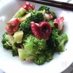 スピード料理☆タコとブロッコリーのガリバタ醤油炒め