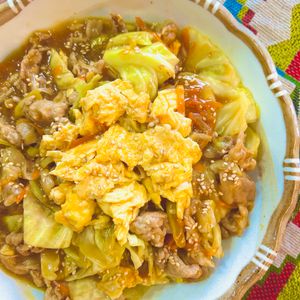 こめちゃんの作ってみた!投稿(【究極の肉野菜炒め♡】豚こまキャベツのとろ卵オイスターあん)