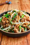 5分で爆速おかず♪【ひき肉とニラもやしの味噌にんにく炒め】